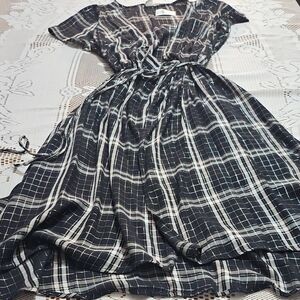 NWT GAP Black and White Dolman Sleeve Wrap Midi Dress